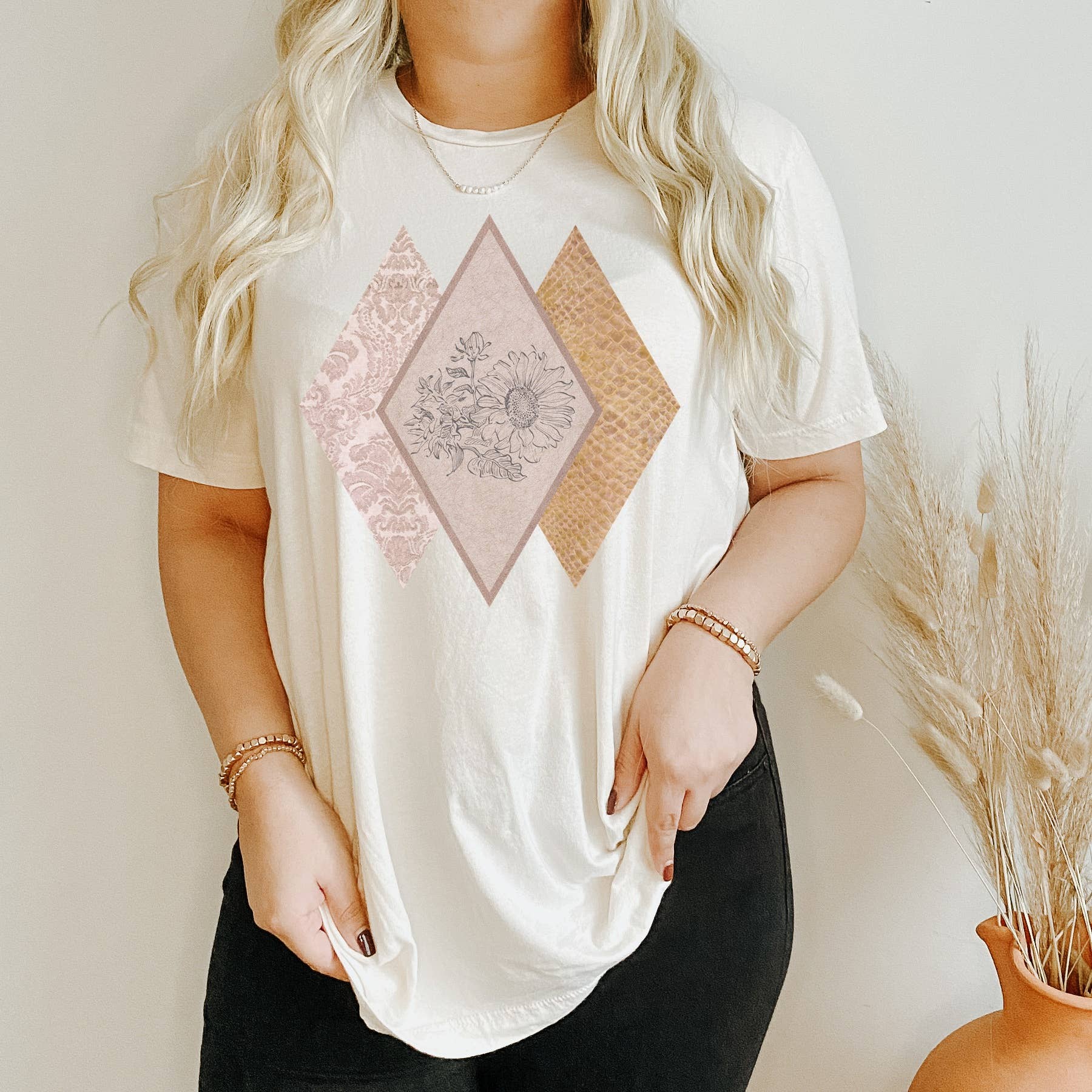 Sunflower Western Diamonds L Western Tee Hoodie, Sweatshirt | PodWearCo.com