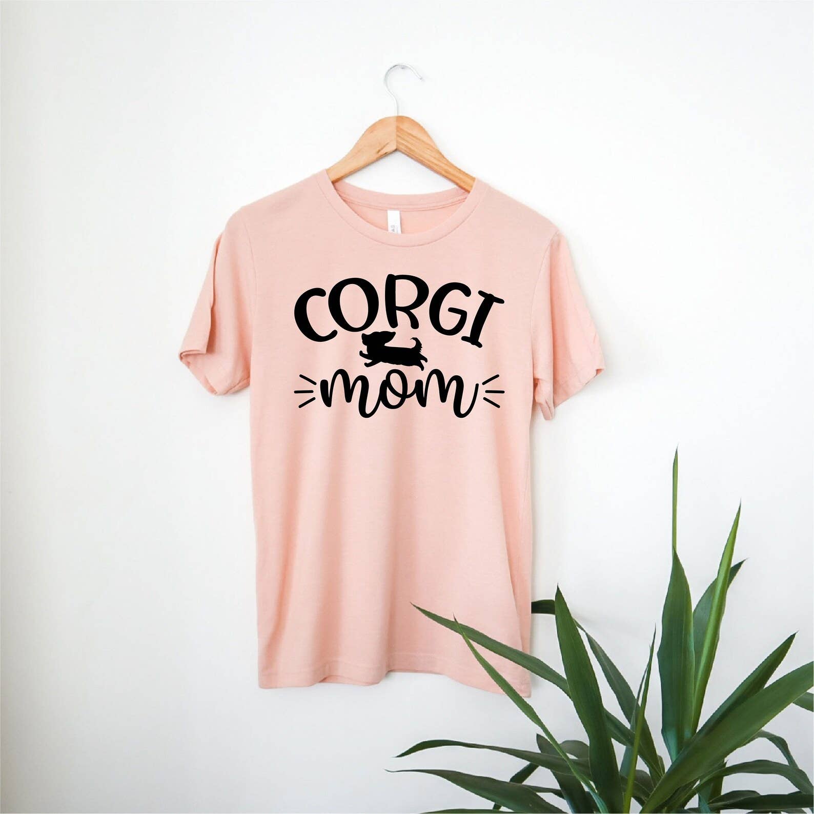 Corgi Mom T-Shirt Hoodie, Sweatshirt | PodWearCo.com